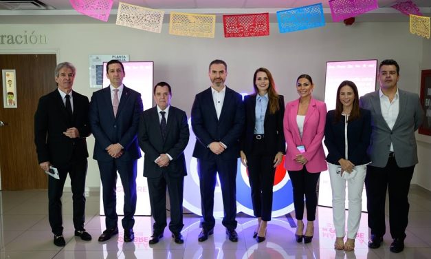 KARINA BARRÓN IMPULSA PROGRAMA DE RECONSTRUCCIÓN MAMARIA EN MONTERREY