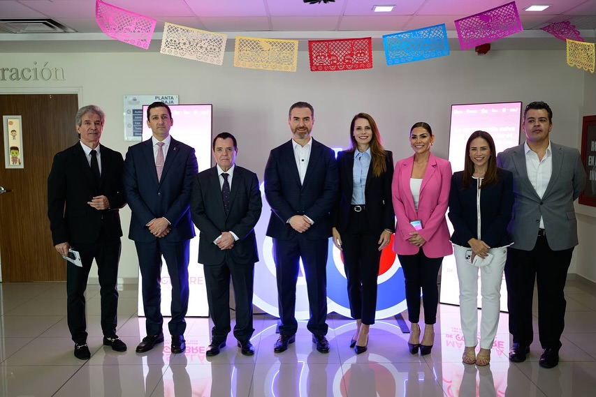 KARINA BARRÓN IMPULSA PROGRAMA DE RECONSTRUCCIÓN MAMARIA EN MONTERREY