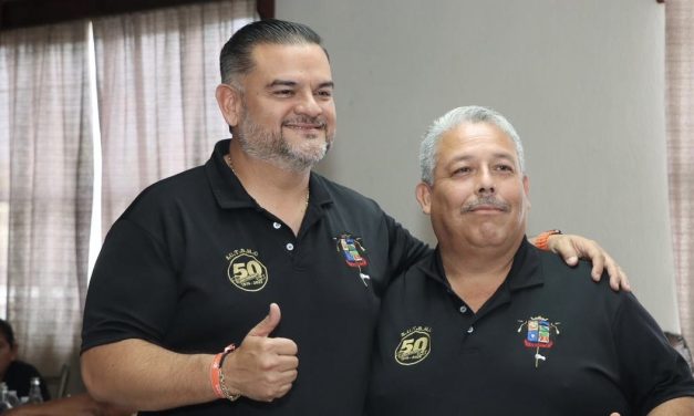 CARLOS RODRÍGUEZ “EL CUATE” LIQUIDA DEUDA HISTÓRICA CON EL SINDICATO EN CADEREYTA