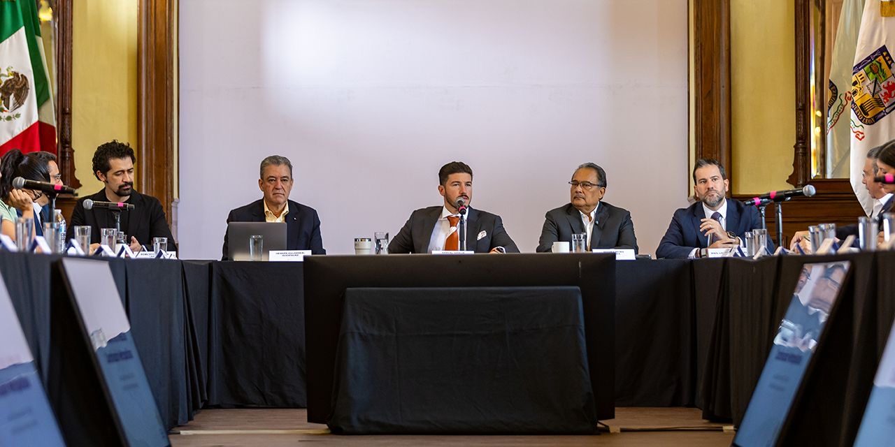 ANDRÉS MIJES COORDINA ESTRATEGIAS POR UNA MOVILIDAD EFICIENTE EN LA METRÓPOLI