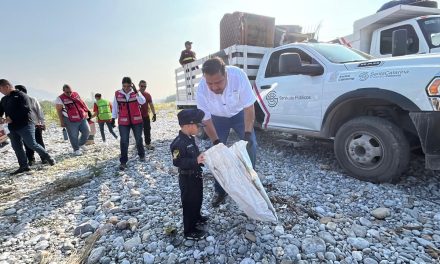 JESÚS NAVA ENCABEZA MACRO BRIGADA DE LIMPIEZA EN EL RÍO SANTA CATARINA