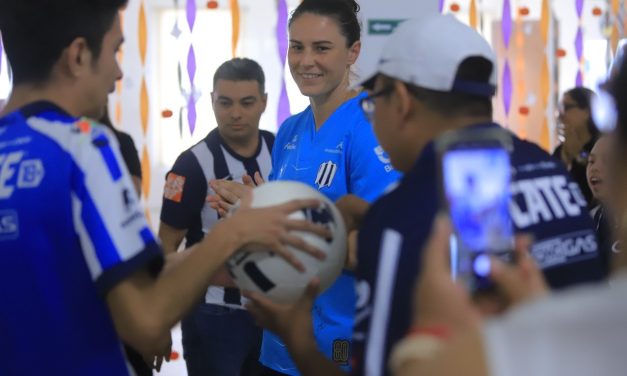 HÉCTOR GARCÍA IMPULSA CONVIVENCIA INCLUSIVA CON JUGADORAS DE RAYADAS