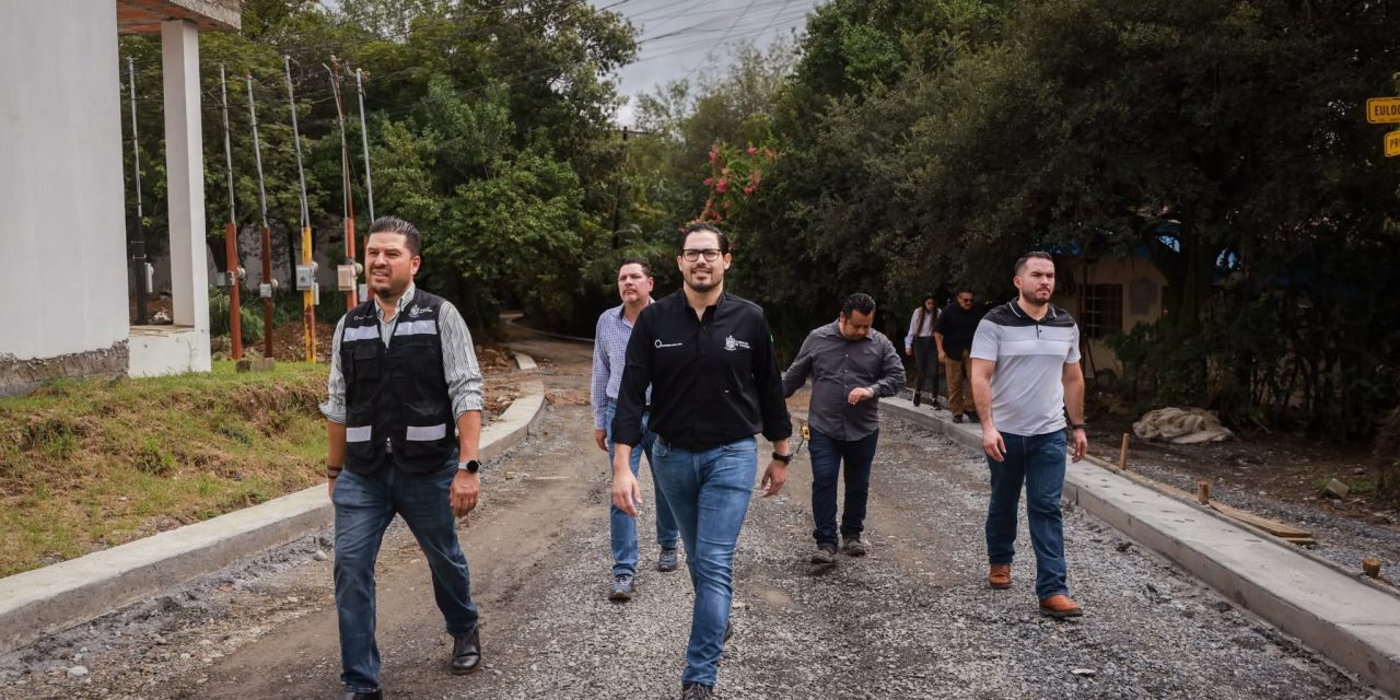DAVID DE LA PEÑA SUPERVISA AVANCES DE LA OBRA “CAMINO A SANTA TAIS”