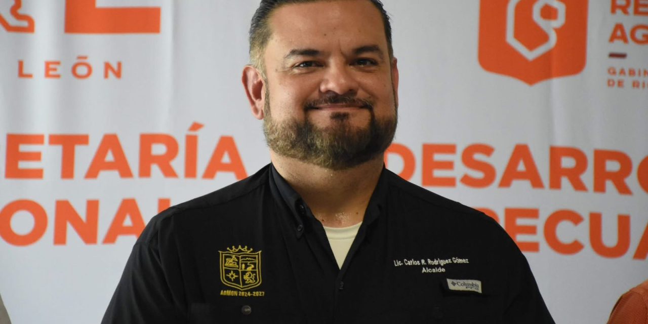 CARLOS RODRÍGUEZ “EL CUATE” REALIZA EL “DÍA CIUDADANO” EN CADEREYTA