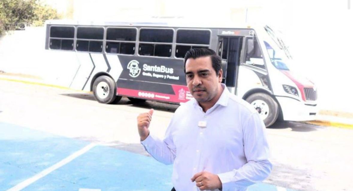 JESÚS NAVA TRANSFORMA LA MOVILIDAD ESTUDIANTIL CON EL “SANTABUS” EN SANTA CATARINA