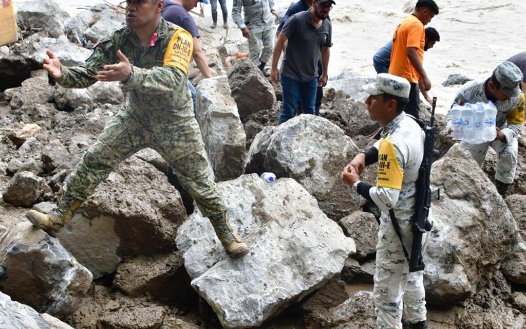 PLAN DN-III-E INTENSIFICA OPERATIVOS DE AYUDA EN CINCO ESTADOS AFECTADOS POR LLUVIAS