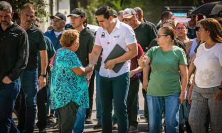 CÉSAR GARZA ARREDONDO ARRANCA LA SEMANA CON RECORRIDO DE TRABAJO EN JARDINES DE SAN ANDRÉS 2° SECTOR