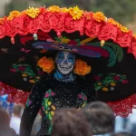 DESFILE DE CATRINAS ILUMINA MONTERREY CON ARTE, TRADICIÓN Y ACCESO GRATUITO