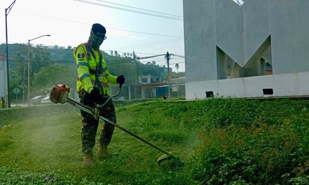 MIGUEL ÁNGEL SALAZAR REFUERZA LIMPIEZA Y MANTENIMIENTO DE ÁREAS VERDES EN MONTEMORELOS