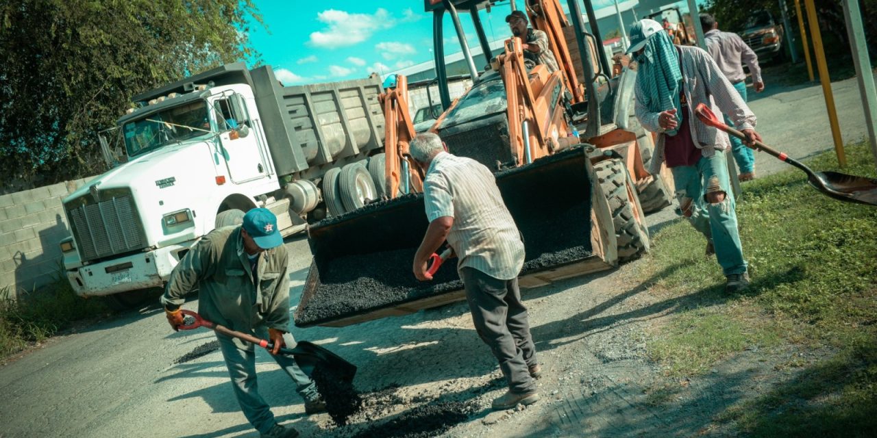 MIGUEL ÁNGEL SALAZAR REFUERZA ACCIONES DE MANTENIMIENTO Y PAVIMENTACIÓN EN MONTEMORELOS