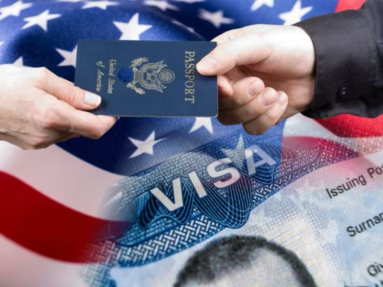 ESTADOS UNIDOS REVISARÁ REDES SOCIALES DE SOLICITANTES DE VISA PARA FORTALECER SU SEGURIDAD