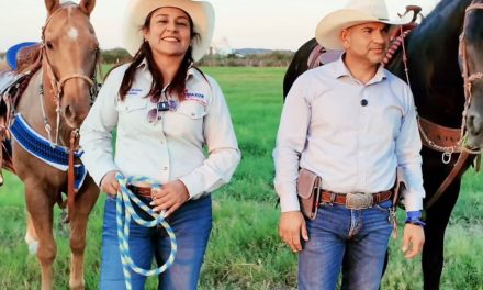 ADRIANA MARTÍNEZ ANUNCIA “LA MADRE DE TODAS LAS CABALGATAS” EN LAMPAZOS