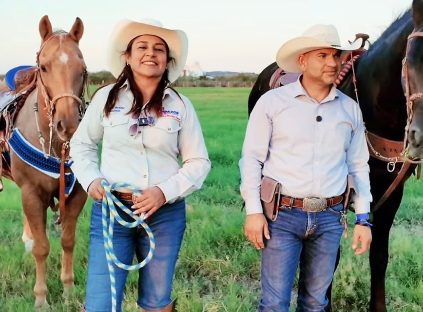 ADRIANA MARTÍNEZ ANUNCIA “LA MADRE DE TODAS LAS CABALGATAS” EN LAMPAZOS