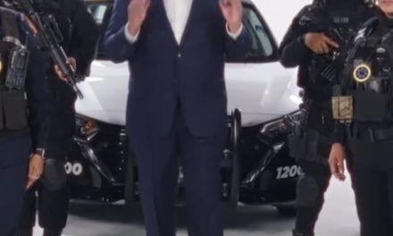 JESÚS NAVA DESTACA VOCACIÓN Y TECNOLOGÍA DE LA POLICÍA DE SANTA CATARINA