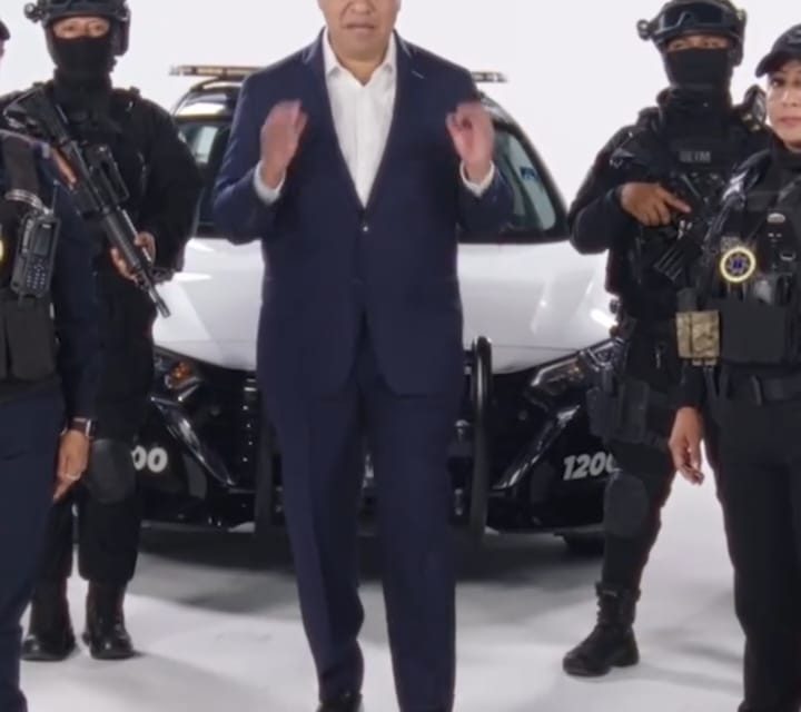 JESÚS NAVA DESTACA VOCACIÓN Y TECNOLOGÍA DE LA POLICÍA DE SANTA CATARINA