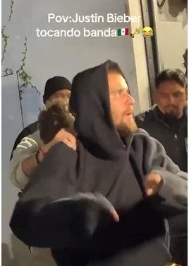 EL JUSTIN BIEBER MEXICANO SI EXISTE Y SE LE VIÓ EN LOS ÁNGELES TOCANDO…. ¡LA TAMBORA!