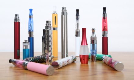 VAPEADORES AMENAZAN CON REVERTIR DÉCADAS DE LUCHA CONTRA EL TABACO: OMS
