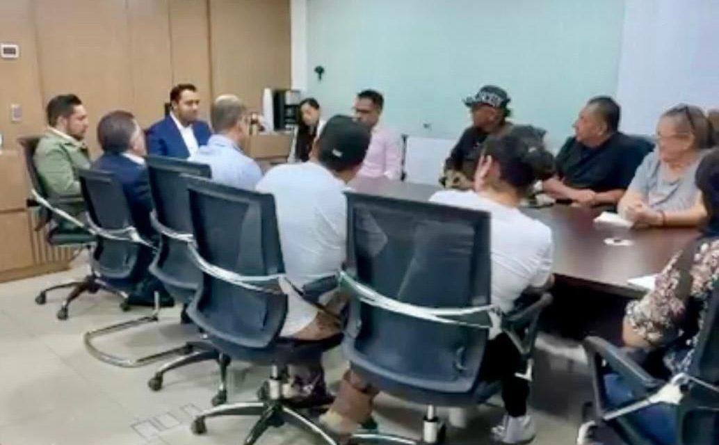JESÚS NAVA RESPONDE A DEMANDA EDUCATIVA Y GARANTIZA MAESTROS EN LA SECUNDARIA #2