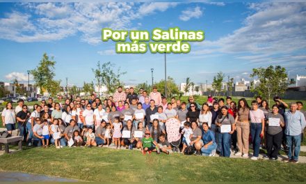 RAÚL CANTÚ Y VECINOS DE TORRE LUNA SE UNEN POR UN SALINAS MÁS VERDE