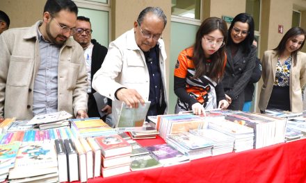 ANDRÉS MIJES IMPULSA LA LECTURA COMO MOTOR DE TRANSFORMACIÓN EN ESCOBEDO