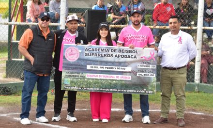 VIANEY ZAMBRANO RECIBE DONATIVO DE GUERREROS MÉXICO PARA LUCHAR CONTRA EL CÁNCER DE MAMA