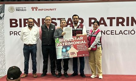 JESÚS NAVA Y INFONAVIT AVANZAN EN ENTREGA DE ESCRITURAS PARA SANTA CATARINA