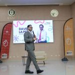 DAVID DE LA PEÑA COMPARTE EXPERIENCIA DE LIDERAZGO CON JÓVENES DEL CIDEB UANL