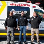 DAVID DE LA PEÑA ENTREGA NUEVA AMBULANCIA PARA FORTALECER ATENCIÓN MÉDICA EN SANTIAGO