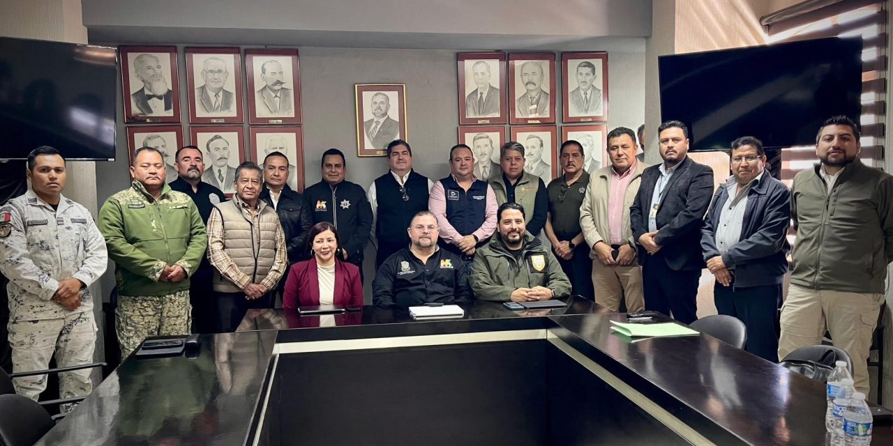 MIGUEL ÁNGEL SALAZAR ENCABEZA REUNIÓN DE LA MESA DE PAZ Y SEGURIDAD EN MONTEMORELOS