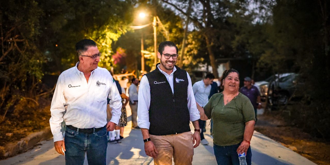 DAVID DE LA PEÑA ENTREGA MEGAOBRAS DE PAVIMENTACIÓN EN LA COMUNIDAD SAN PEDRO EN SANTIAGO