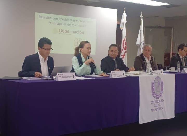CLARA LUZ FLORES LLAMA A MUNICIPIOS A UNIR ESFUERZOS POR LA PAZ EN MICHOACÁN
