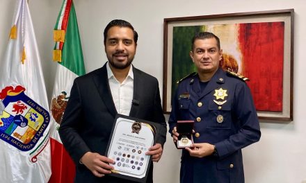 JESÚS NAVA RECIBE RECONOCIMIENTO DE FUERZA CIVIL POR AVANCES EN SEGURIDAD