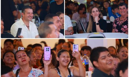 GERARDO DE LA MAZA Y MELISSA DÍAZ PARTICIPAN EN POSADA CON COMERCIANTES DE EL CARMEN