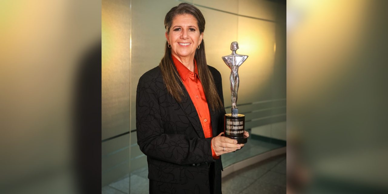 MARTHA HERRERA RECIBE PREMIO VALORES 2025 POR IMPULSAR LA CULTURA DE IGUALDAD