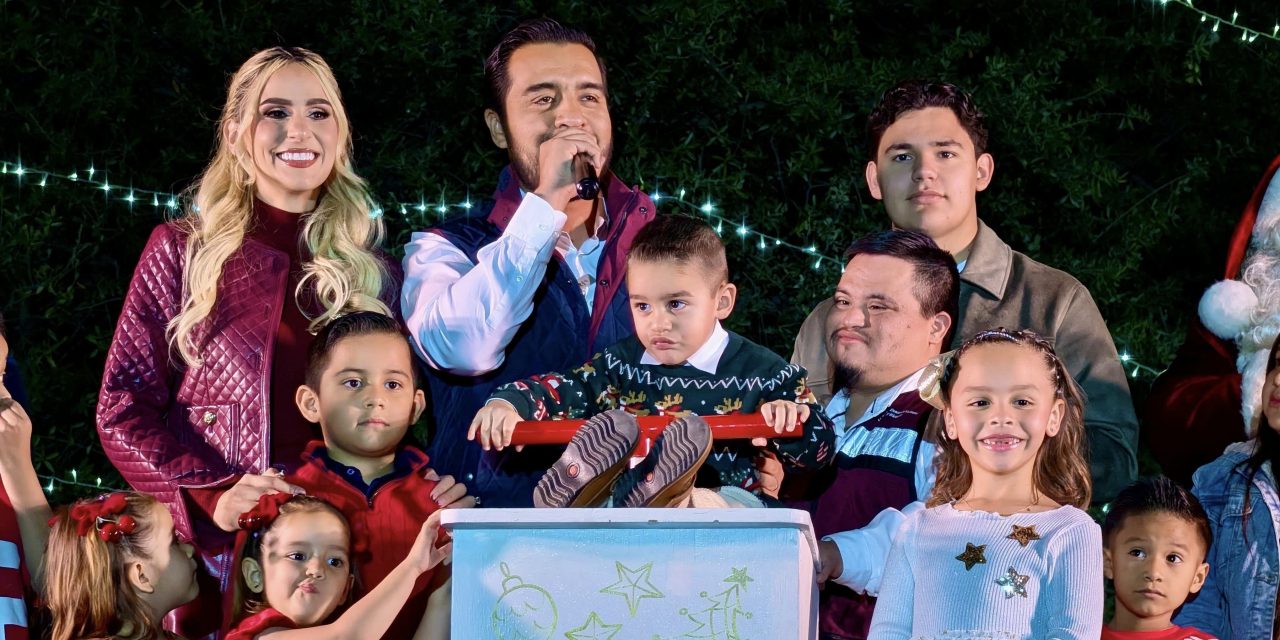 JESÚS NAVA CONVOCA A CIENTOS DE FAMILIAS AL ARRANQUE DE LA NAVIDAD EN SANTA CATARINA