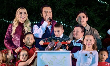 JESÚS NAVA CONVOCA A CIENTOS DE FAMILIAS AL ARRANQUE DE LA NAVIDAD EN SANTA CATARINA