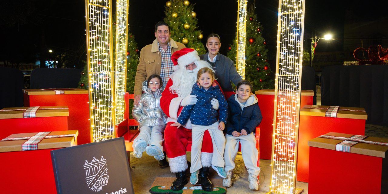 RAÚL CANTÚ DE LA GARZA DA INICIO A LAS FESTIVIDADES NAVIDEÑAS EN SALINAS VICTORIA