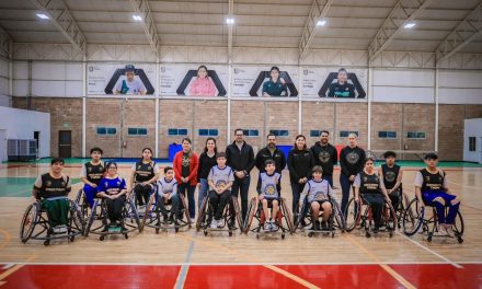 DAVID DE LA PEÑA CONVOCA A FAMILIAS Y ATLETAS EN EVENTO DE BASQUETBOL SOBRE SILLA DE RUEDAS