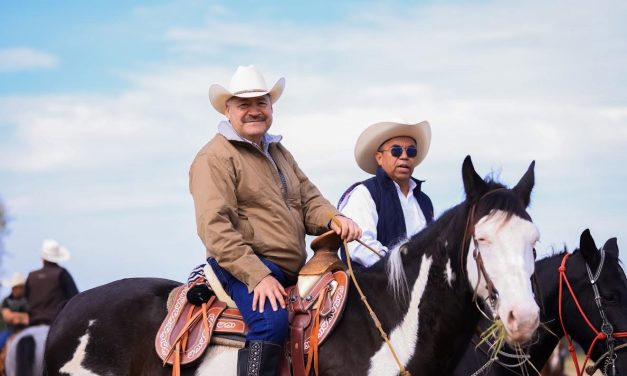 SANTOS GUZMÁN CELEBRA 71 AÑOS DE LA FACULTAD DE AGRONOMÍA CON TRADICIONAL CABALGATA