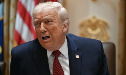 TRUMP ADVIERTE A MÉXICO CON ARANCEL DEL 5% POR PRESUNTO INCUMPLIMIENTO DEL TRATADO DE AGUAS