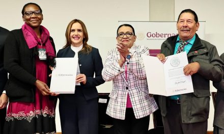 CLARA LUZ FLORES Y ROSA ICELA RODRÍGUEZ FORMALIZAN 103 NUEVOS REGISTROS RELIGIOSOS