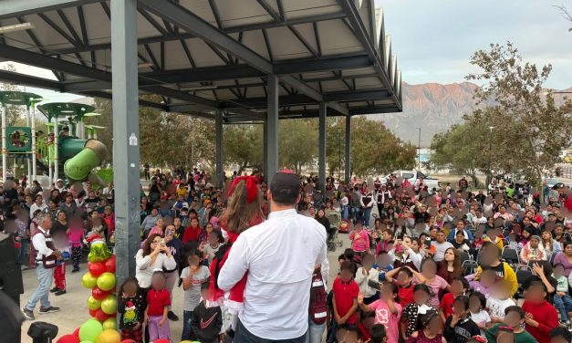 MARIO SOTO COMPARTE CONVIVENCIA NAVIDEÑA CON FAMILIAS DE GARCÍA