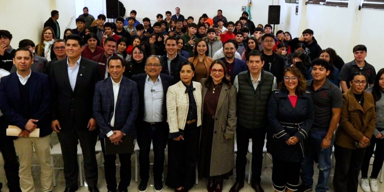 ANDRÉS MIJES LLAMA A JÓVENES A FORTALECER LA LUCHA CONTRA LA CORRUPCIÓN