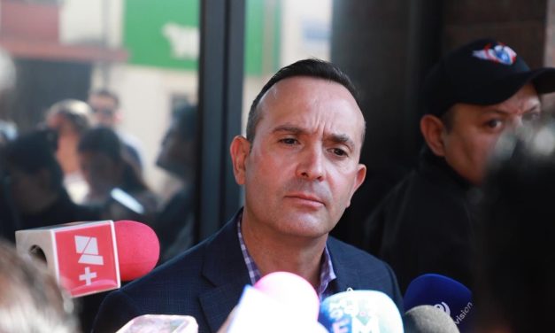 CARLOS DE LA FUENTE SEÑALA ESTANCAMIENTO ENTRE CONGRESO Y GOBIERNO POR PRESUPUESTO 2026