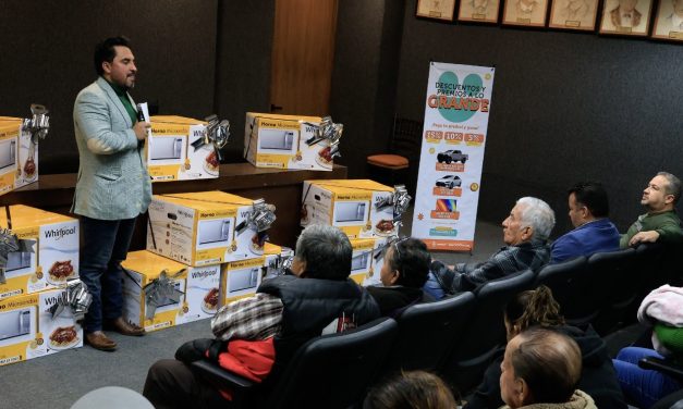 GUADALUPE RECONOCE A CONTRIBUYENTES CUMPLIDOS POR PAGO OPORTUNO DEL PREDIAL