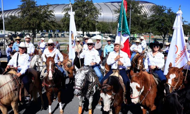 GUADALUPE CELEBRA SU 310 ANIVERSARIO CON HISTÓRICA CABALGATA ENCABEZADA POR HÉCTOR GARCÍA