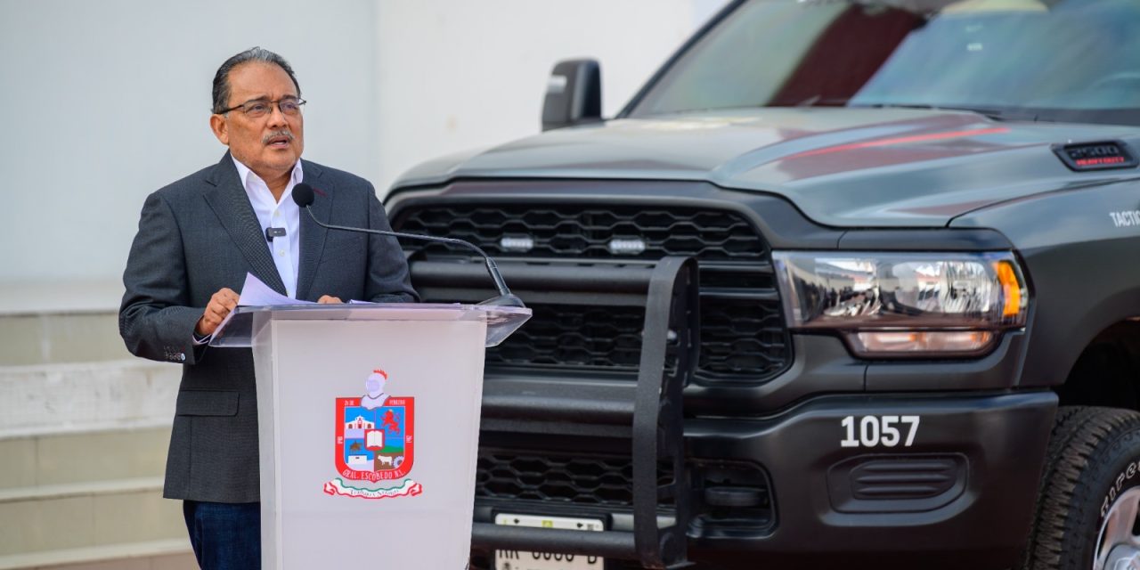 ANDRÉS MIJES ANUNCIA AUMENTO DIRECTO AL SUELDO DE POLICÍAS DE ESCOBEDO