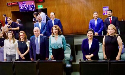 HERIBERTO TREVIÑO CANTÚ ENTREGA AGENDA DEL PRI CON DIEZ EJES PRIORITARIOS