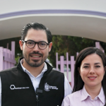 DAVID DE LA PEÑA Y OLGA AMALIA VILLALÓN LLEVAN ATENCIÓN MÉDICA ESPECIALIZADA GRATUITA A SANTIAGO