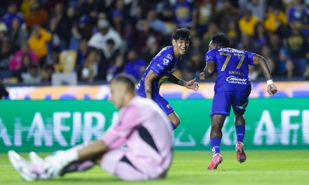 PUMAS DERROTA A TIGRES Y APROVECHA LA NOCHE ERRÁTICA DE CORREA